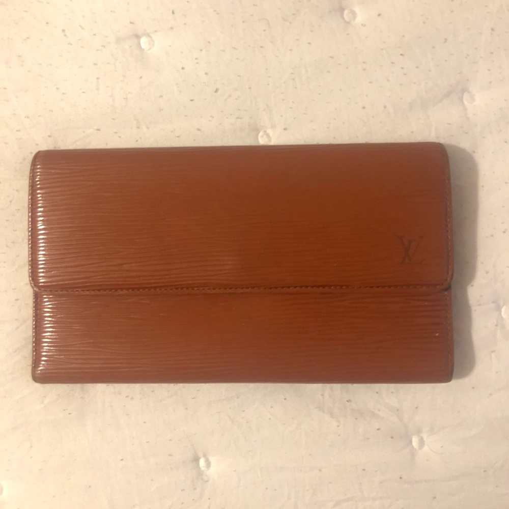Louis Vuitton Epi trifold wallet